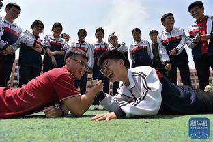 这个摄影师你很会拍 中国男篮世界杯12人定妆照第一弹？